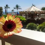 Paraiso Apartment *